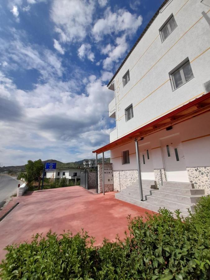 Hotel Apostoli Permet Exterior photo