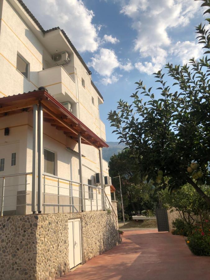 Hotel Apostoli Permet Exterior photo