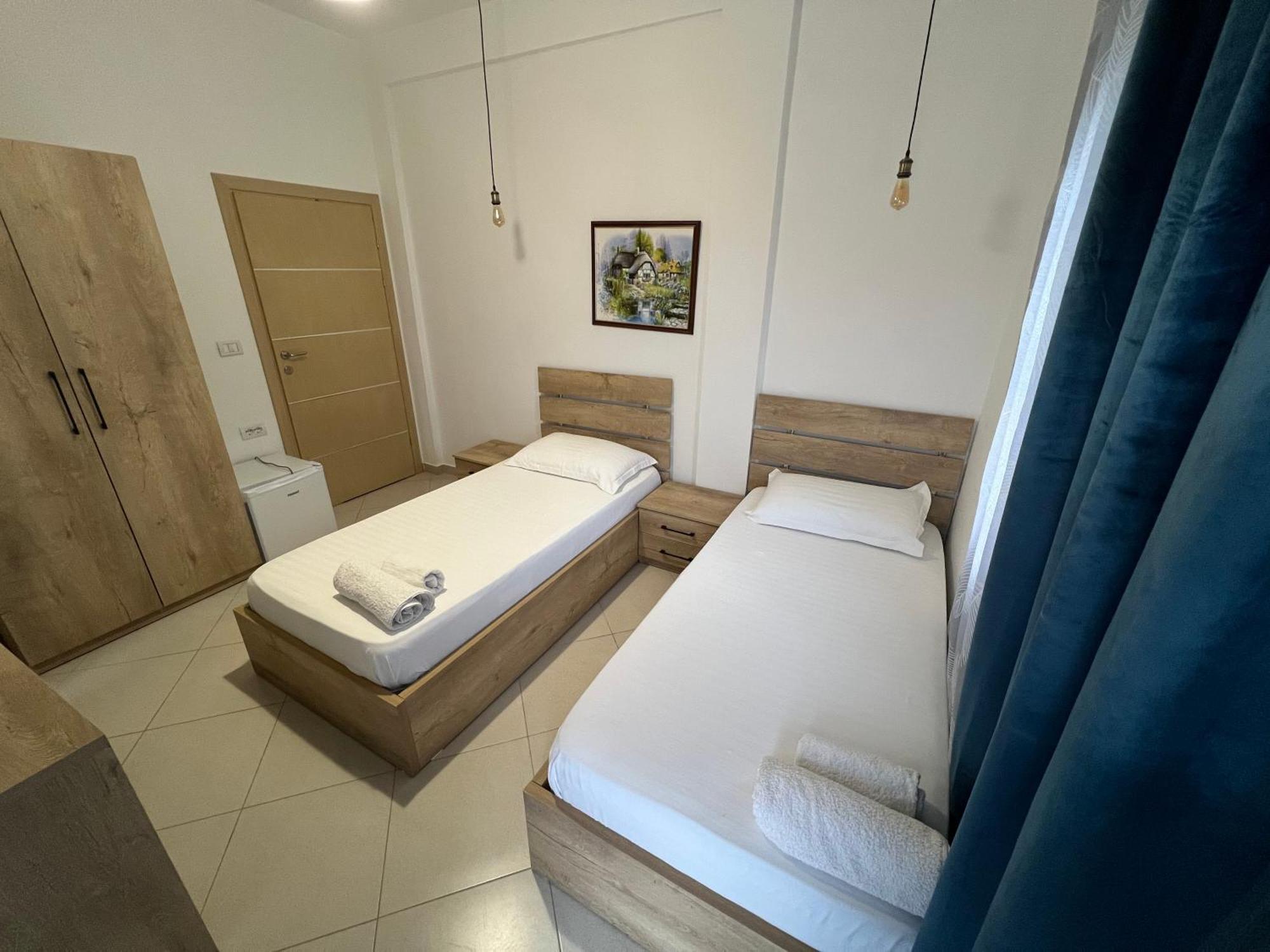 Hotel Apostoli Permet Exterior photo